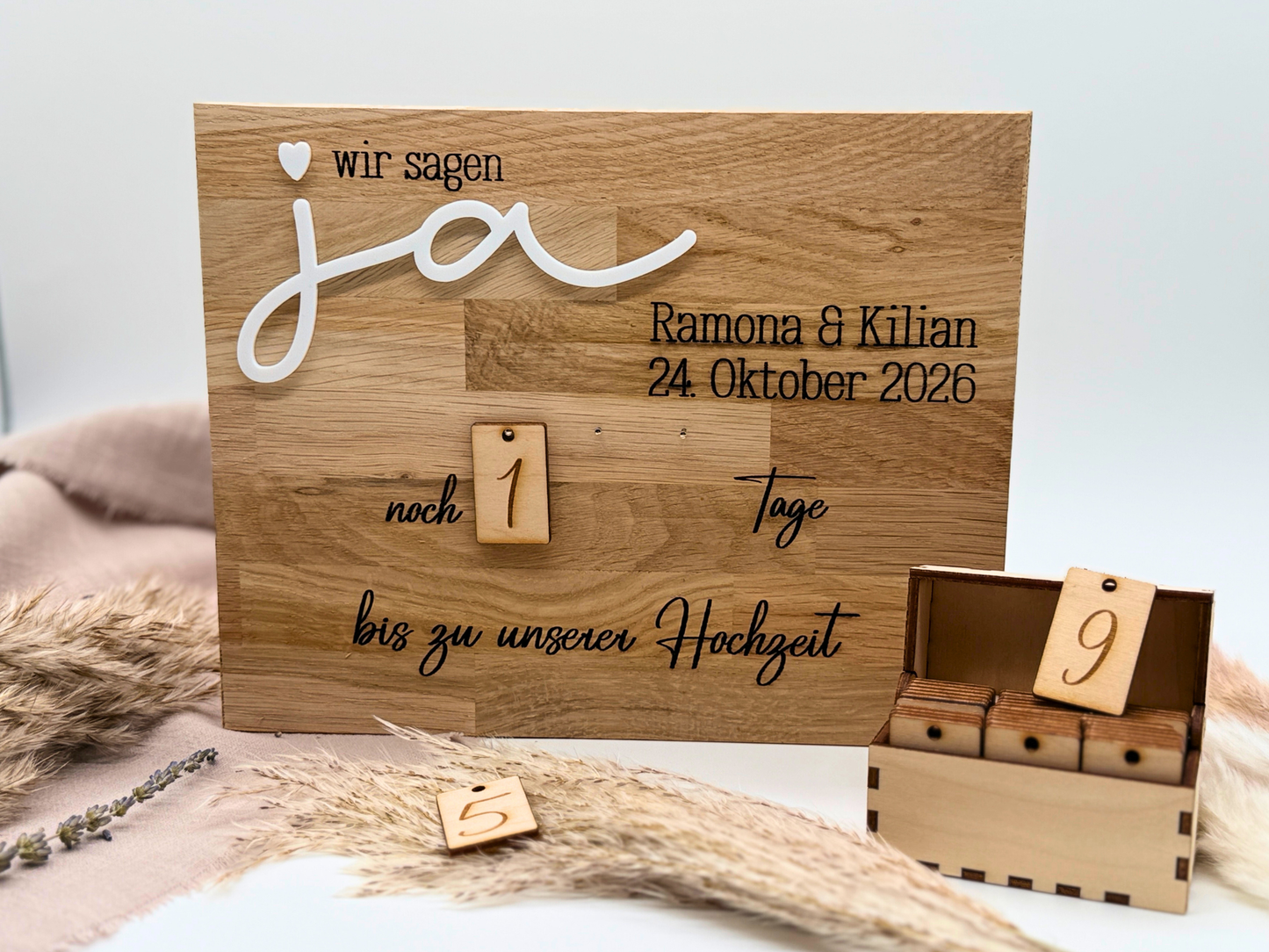Personalisierter Hochzeits-Countdown aus Holz – Verlobungsgeschenk & Partner Geschenk