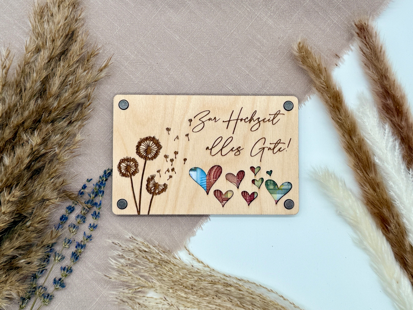 Geldgeschenk „Herzen & Pusteblume“ – Romantisches Hochzeitsgeschenk aus Holz